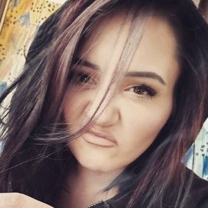 Meet your Posher, Shea